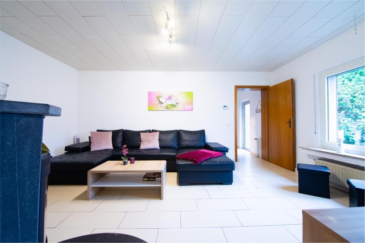 Ferienwohnung Oberhausen Alstaden Екстер'єр фото