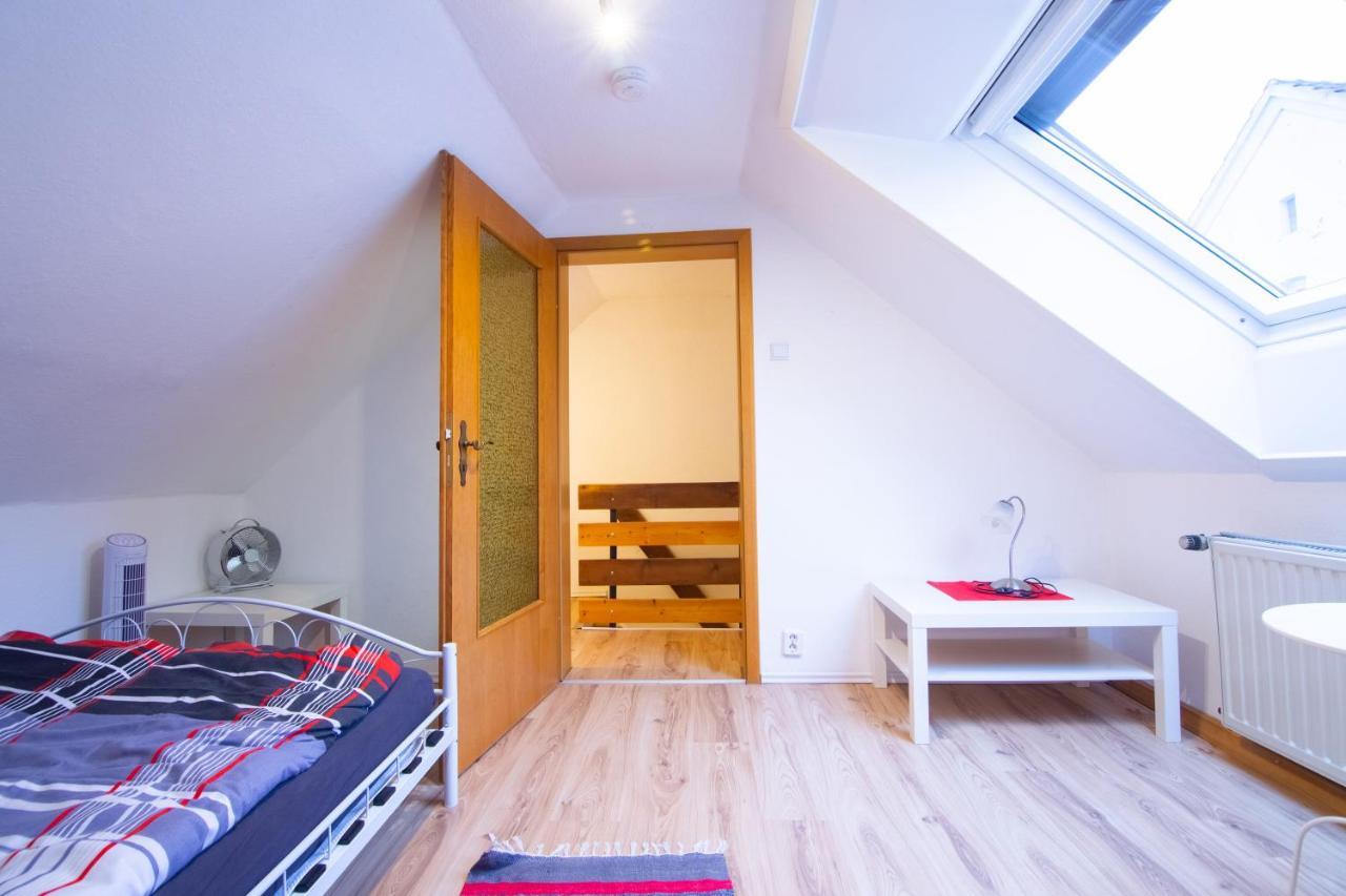 Ferienwohnung Oberhausen Alstaden Екстер'єр фото