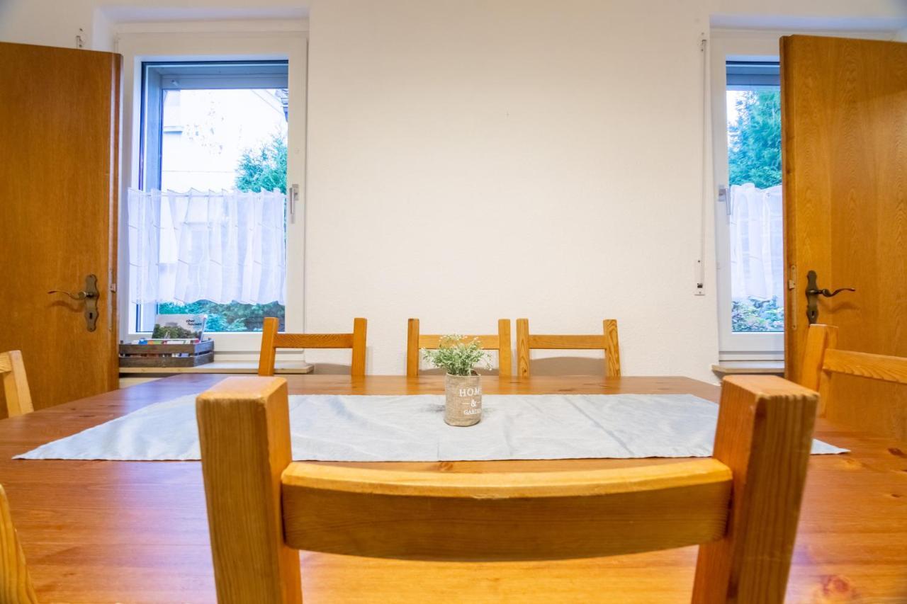 Ferienwohnung Oberhausen Alstaden Екстер'єр фото