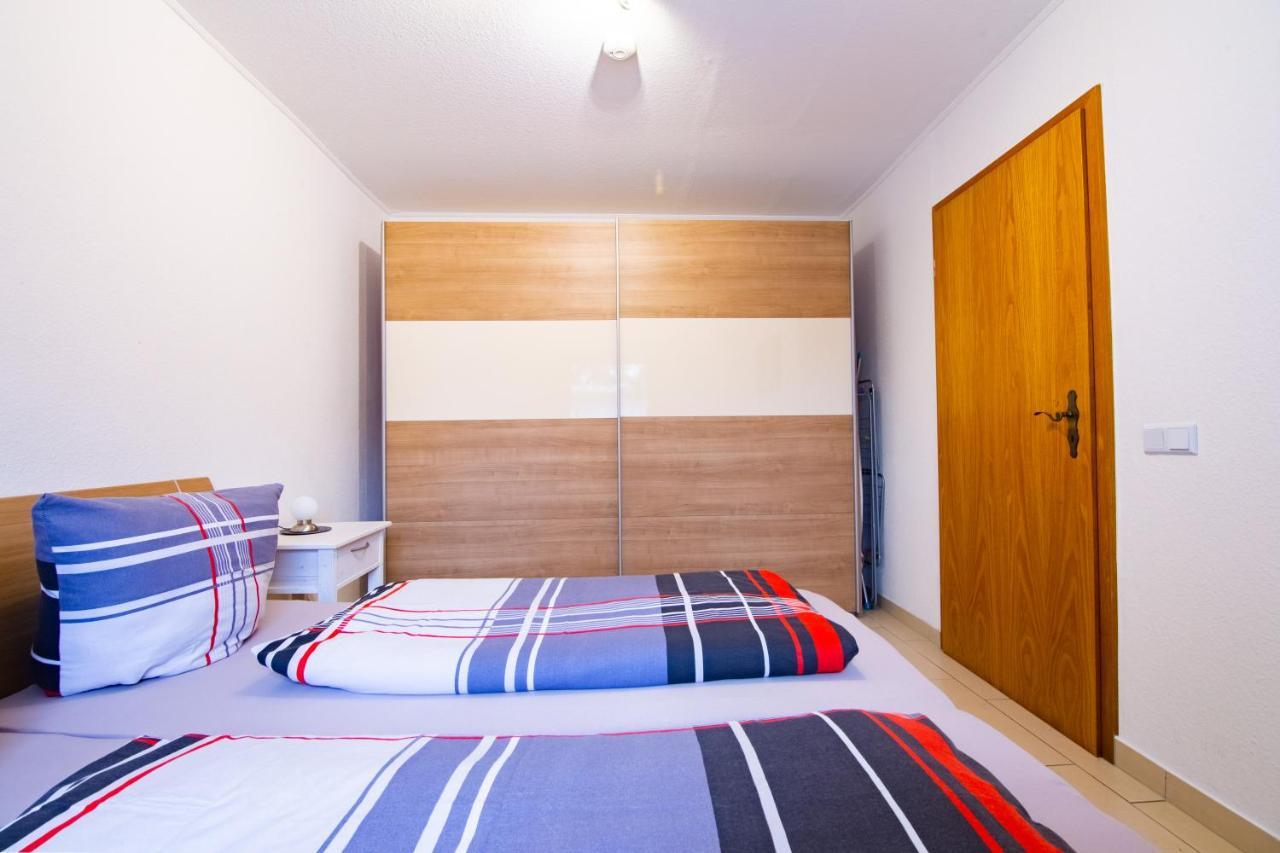 Ferienwohnung Oberhausen Alstaden Екстер'єр фото