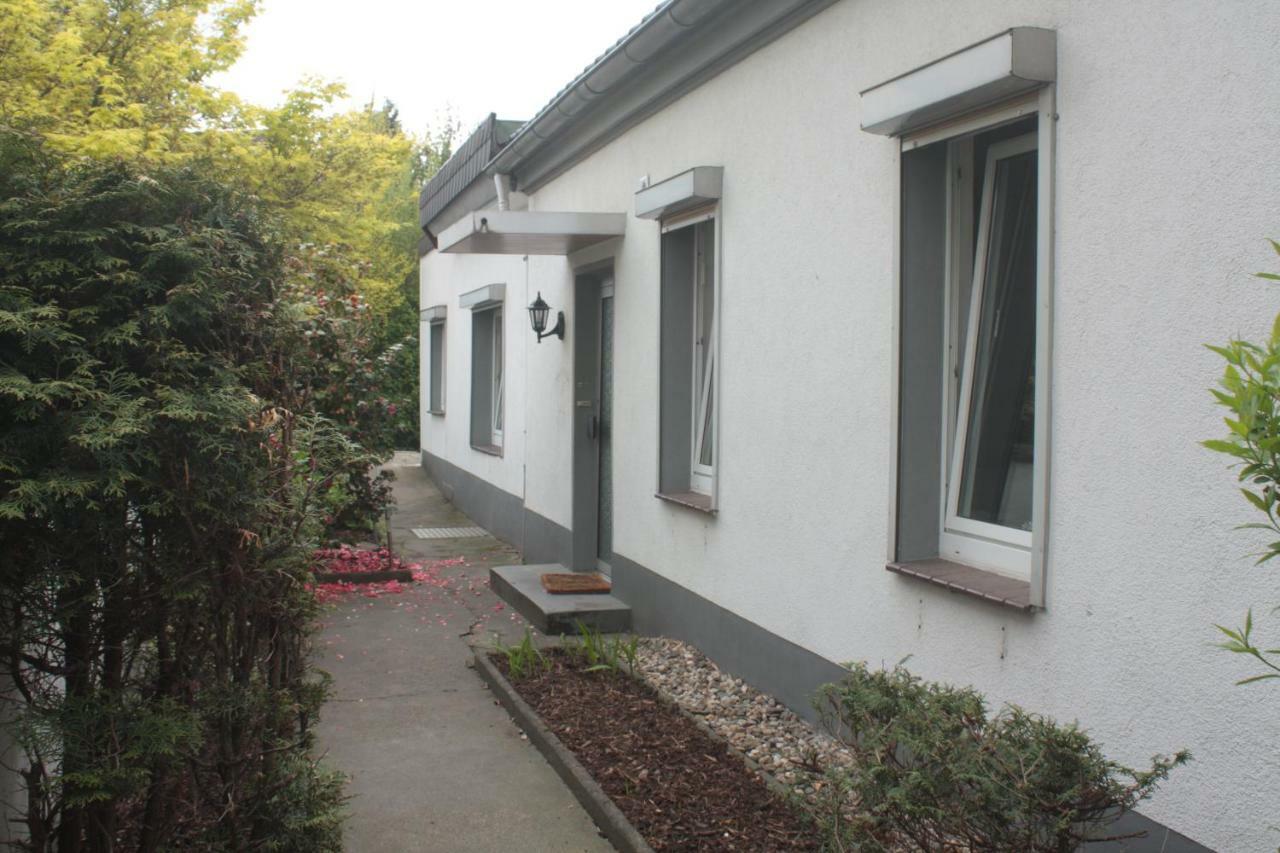 Ferienwohnung Oberhausen Alstaden Екстер'єр фото
